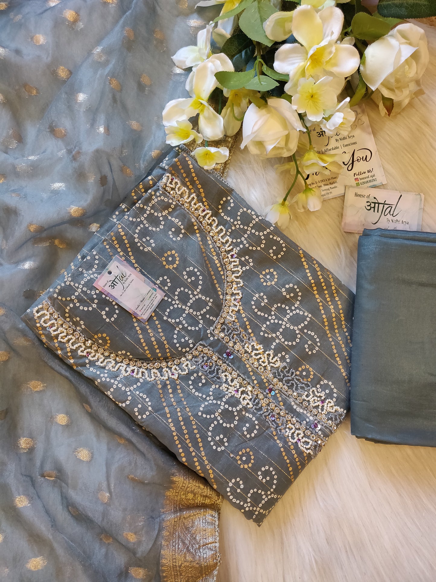 Bandhej UnStitched Suit